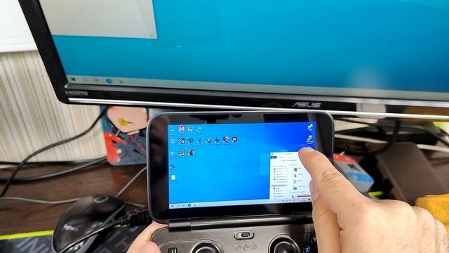 Дедушка Steam Deck или карманный ноутбук консоль в одним! GPD WIN 1 на сколько актуален в конце 202 смотреть онлайн