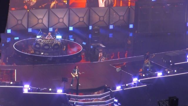 Поверь в мечту. Земляне смотреть онлайн