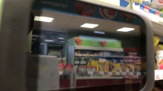 Экран Android на сканере штрих-кодов в Пятёрочке смотреть онлайн