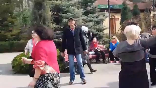 8 АПРЕЛЯ, 2023!!!ТАНЦЫ ХАРЬКОВ, ЧЕРВОНИЙ МАК ЦВIТЕ?❤? смотреть онлайн