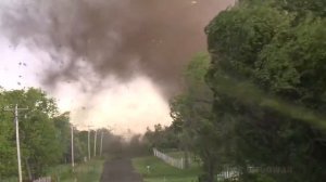 Разрушительная мощь торнадо! Внутри торнадо.