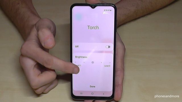 Samsung Galaxy A13 (5G): How to on and off the flashlight/torch? смотреть онлайн