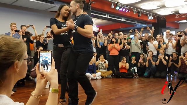 Isabelle and Felicien *Johnny Ramos ft Dji Tafinha and DJ Palhas Jr - Ta bom* Kizomba dance смотреть онлайн