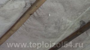 Жидкий пенопласт - пеноизол заливка пола и чердака.