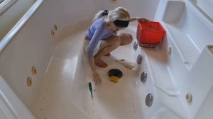 ? КАК ПОЧИСТИТЬ  ДЖАКУЗИ В ДОМАШНИХ УСЛОВИЯХ  ?