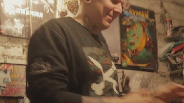 Обзор акрила PEBEO | Рисую Макс из Life Is Strange смотреть онлайн