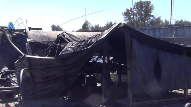 Сгоревшая  нефтебаза база БРСМ  .12 июня 12:00.