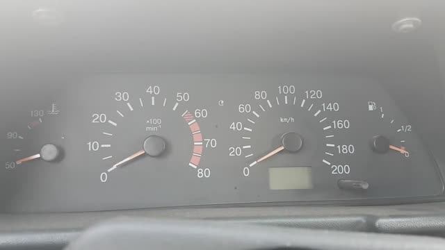 Глохнел или троит двигатель на светофорах при сбросе пидали газа ВАЗ 2110