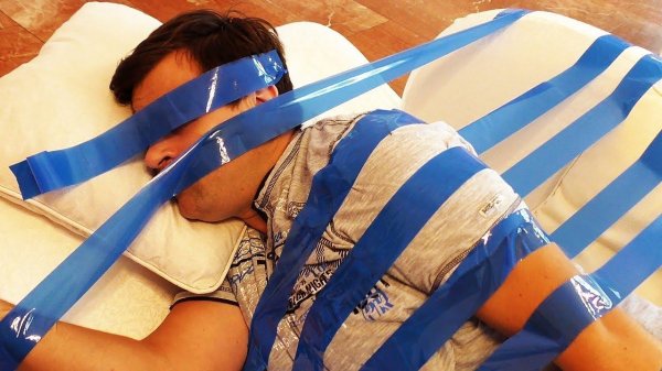 Funny Baby Prank, Bad Baby crying! Learn colors with Sticky tape, Finger family nursery rhyme song