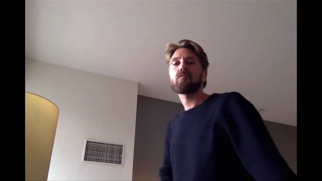 Swedish director freaks out when he misses out on Oscar nomination. смотреть онлайн