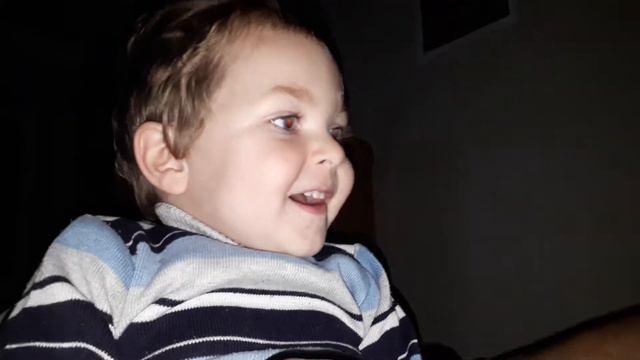 Как развлечь ребенка перед сном)))наглядное пособие)))Давиду нравится слово "пук") смотреть онлайн