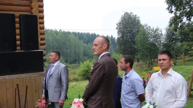 5 пар молодожёнов из Игры свадьбу играли по-игрински: на юбилее района I Видео Валерия Нуриахметова смотреть онлайн