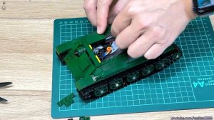 Танки из LEGO: Оливер собирает свой первый танк на радиоуправлении - T-34 по доступной цене
