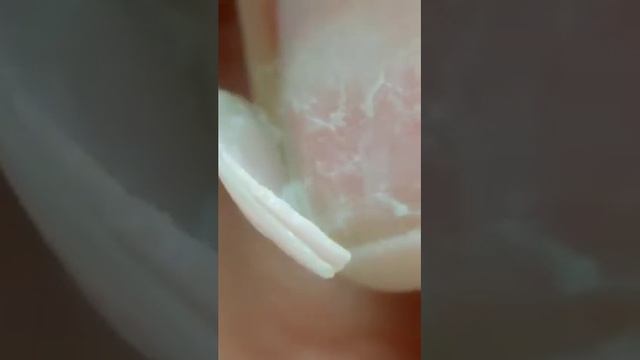 НЕ ДЕЛАЙ ТАК если хочешь , чтобы покрытие гель лак держалось / ОПАСНЫЙ ЭКСПЕРИМЕНТ на своём ногте смотреть онлайн