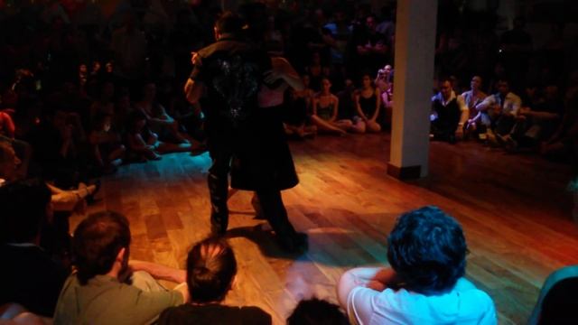 Mariano Chicho Frumboli y Dana Frigoli DNI 10 AÑOS смотреть онлайн