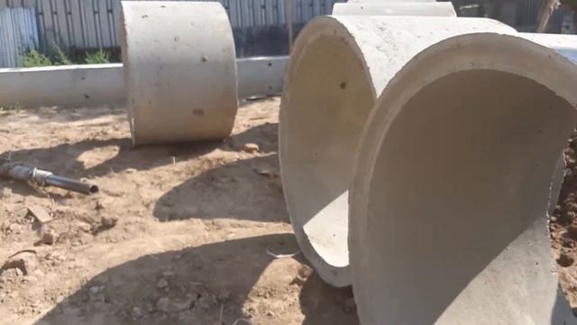 Выгрузка бетонных колец для септика смотреть онлайн