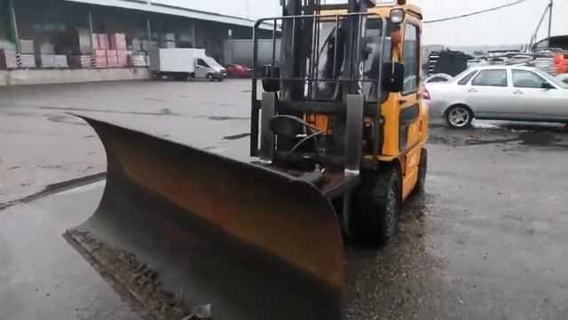 Поворотный отвал на вилочный погрузчик смотреть онлайн