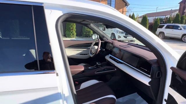 Geely MONJARO 2.0AT’ 2023 смотреть онлайн