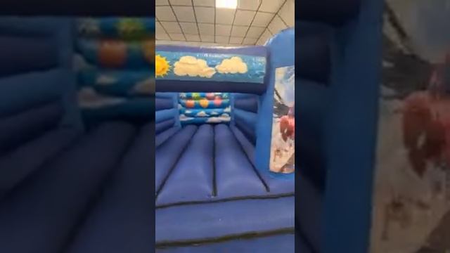 12ft x 15ft Spider Bouncy Castle (Indoor) www.bouncybouncyboocastlehire.co.uk смотреть онлайн