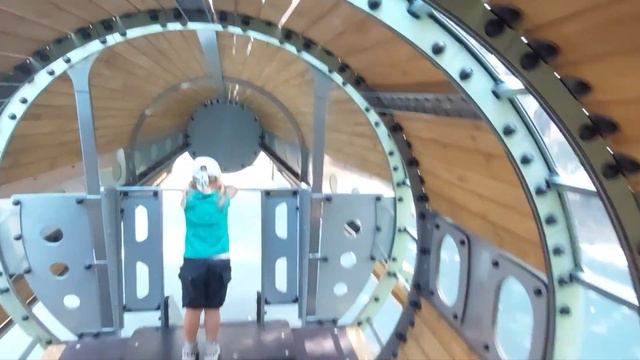 Какую обалденную площадку открыли в Адлере. Обязательно сходите, если отдыхаете с детьми на море смотреть онлайн