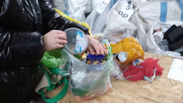 Куда можно сдать отходы и вторсырье в Харькове? Экохаб Zero Waste смотреть онлайн