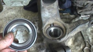 Секрет -  замена подшипника ступицы мазда .