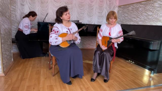 В. Івасюк, "Я піду в далекі гори", обр. Л. Козачек смотреть онлайн