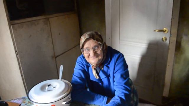 Помощь жителей Норвегии одинокой бабушке на Октябрьском смотреть онлайн
