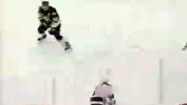 Evgeni Malkin's first NHL goal vs Devils (18 oct 2006) смотреть онлайн