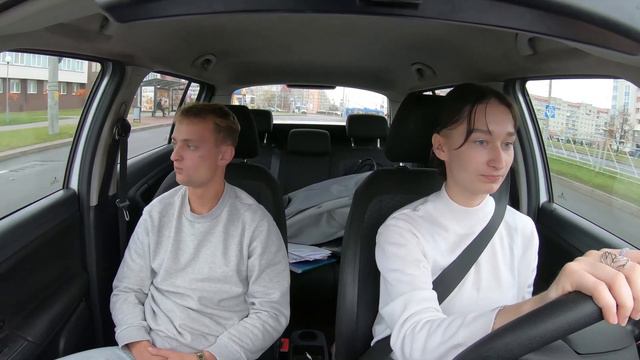 За рулем (6 выпуск) / Автошкола Безопасности Вождения (Категория B) смотреть онлайн