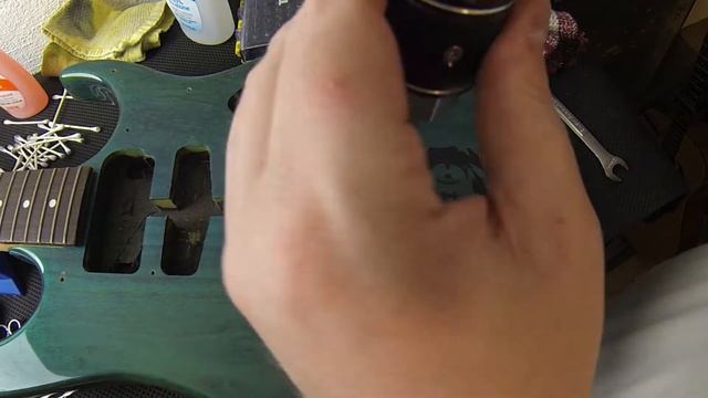 Lost & Found Ibanez Project - Episode 3 - RX240 Body & Pickguard смотреть онлайн