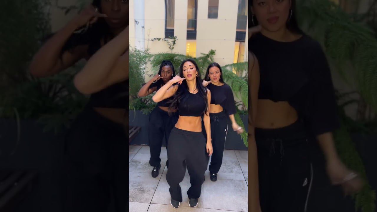 fiery dance Nicole Scherzinger and her friends смотреть онлайн