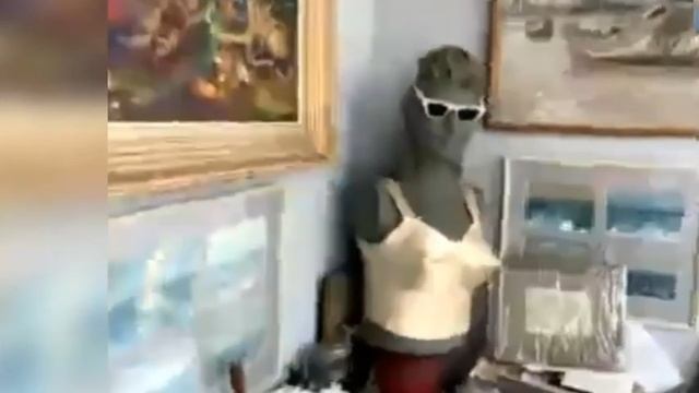 Историк моды АЛЕКСАНДР ВАСИЛЬЕВ ПРОВЕЛ ЭКСКУРСИЮ ПО СВОЕЙ ОГРОМНОЙ КВАРТИРЕ!