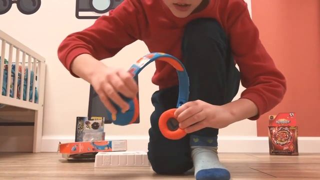 Огляд. Обзор. Review JBL JR300BT смотреть онлайн