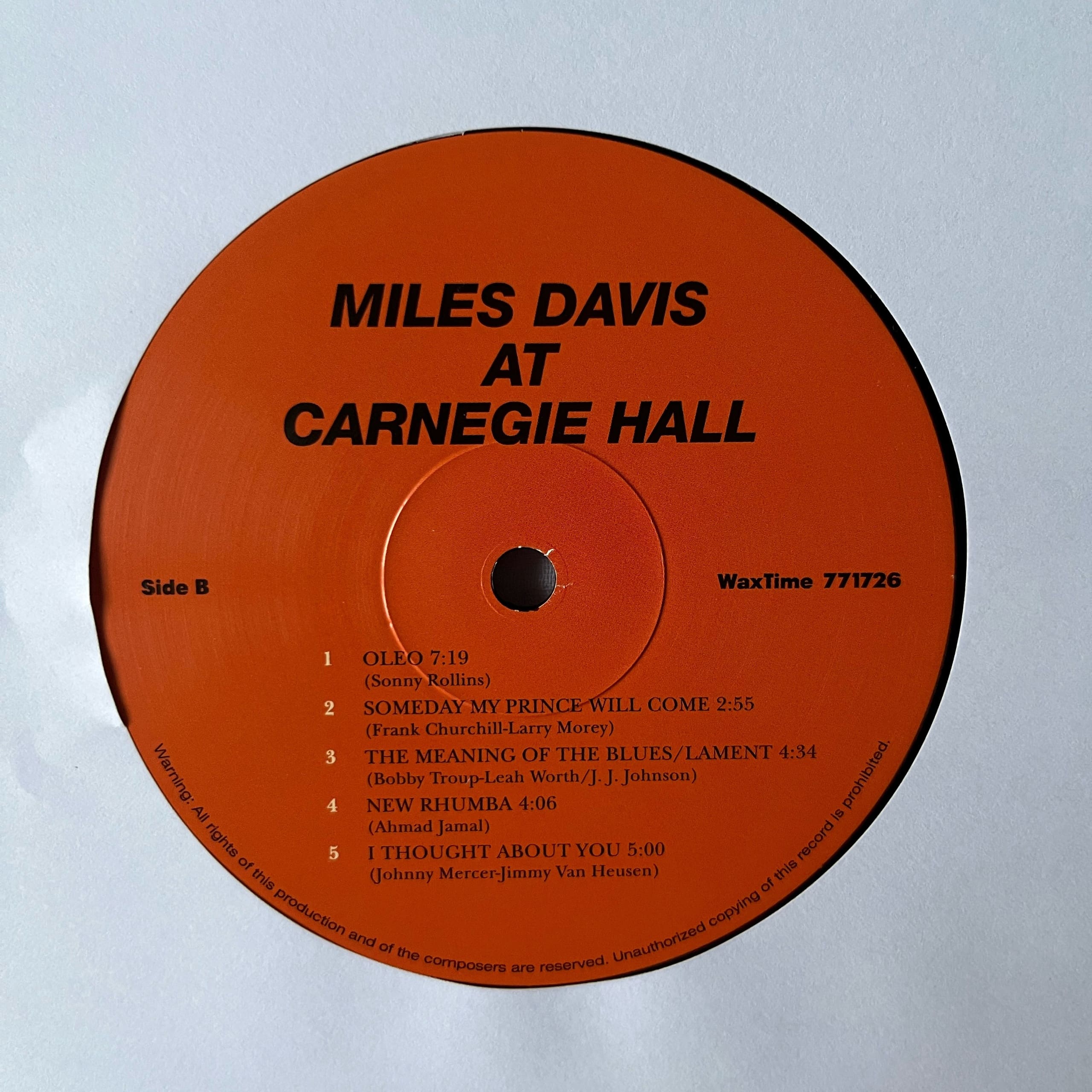 Miles Davis – Miles Davis At Carnegie Hall (МАЙЛЗ ДЭВИС В КАРНЕГИ-ХОЛЛ) (side B) смотреть онлайн