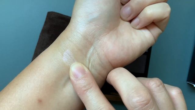 TOM FORD 39 VIOLET SATINE (ultra-creamy!) eye color quad swatches смотреть онлайн