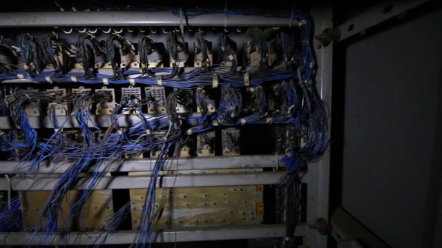 Заброшенный инженерный корпус завода "Буммаш" \ Ижевск, Удмуртия смотреть онлайн