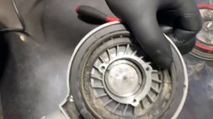 Замена подшипника на эксцентриковой шлифмашине Metabo SXE 450 TURBOTEC