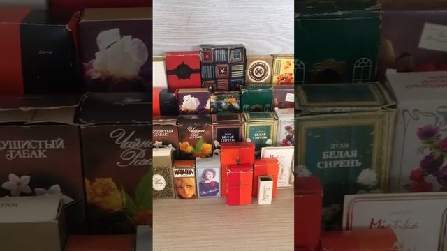 Обзор огромной коллекции советских духов и одеколонов #shorts #парфюмерия #блошиныйрынок #retro смотреть онлайн