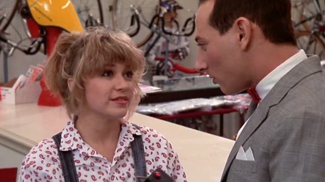 Dottie's attempt to take out Pee Wee Out to the Drive Inn Fail! смотреть онлайн