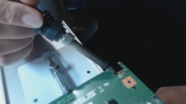 Changer le connecteur d'alimentation ASUS X75VD смотреть онлайн