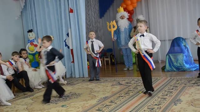 Вальс на выпускном в дет.саду №28 "Аистенок" Подольск смотреть онлайн