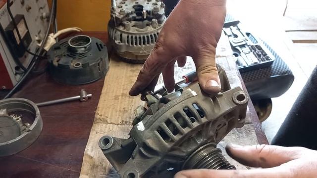 Мерседес Вито,генератор,снятие и ремонт смотреть онлайн