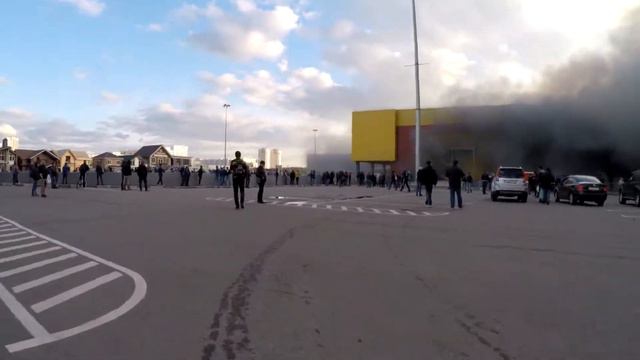 ТЦ "Синдика" горит смотреть онлайн