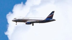 Подборка самолетов на высоте 760 м / 2500 ft. Редкий Airbus A332F