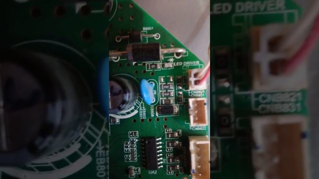 Ремонт телевизора Prestigio PTV32DN01Z_BK_CIS с жалобой нет подсветки, возможно и звука что нет. смотреть онлайн