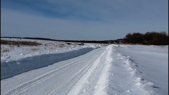 ЗИМА НАКРЫЛА ПОЛЯ И ДОМА смотреть онлайн