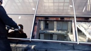 Стеклянная крыша  Видео установки стеклопакетов.