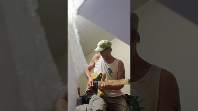 Fender Squire Custom II with P90's and Fender Bassbreaker 007 head/cab смотреть онлайн