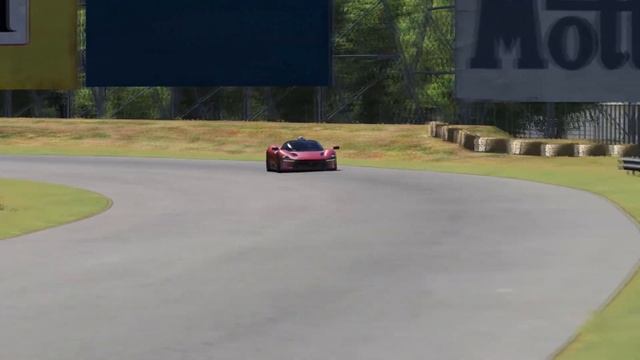 BWM S1000 RR vs Ferrari Daytona SP3 at Monza Full Course смотреть онлайн